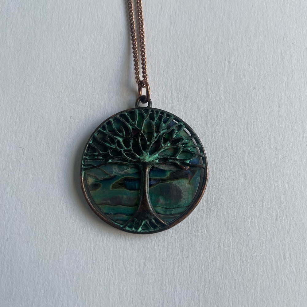 Patina Tree Necklace - Nature-Inspired Elegance